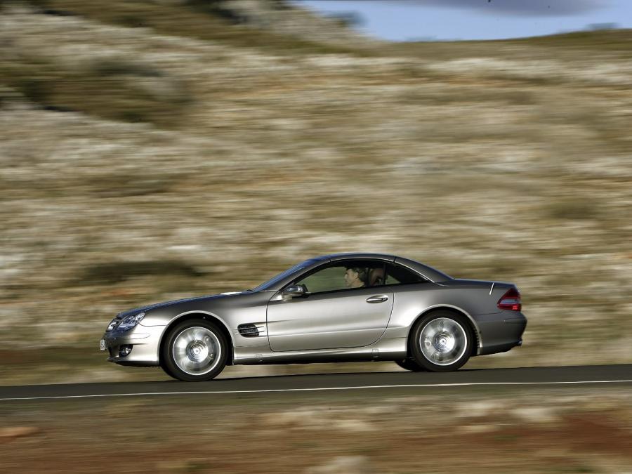  Mercedes-Benz SL500 2006 года  (фото 30 из 40)